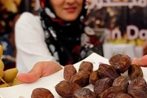 تصویر 3 از خرید و قیمت خرما پیارم بزرگ + فروش عمده